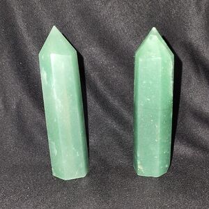 Green Crystal Obelisk Set